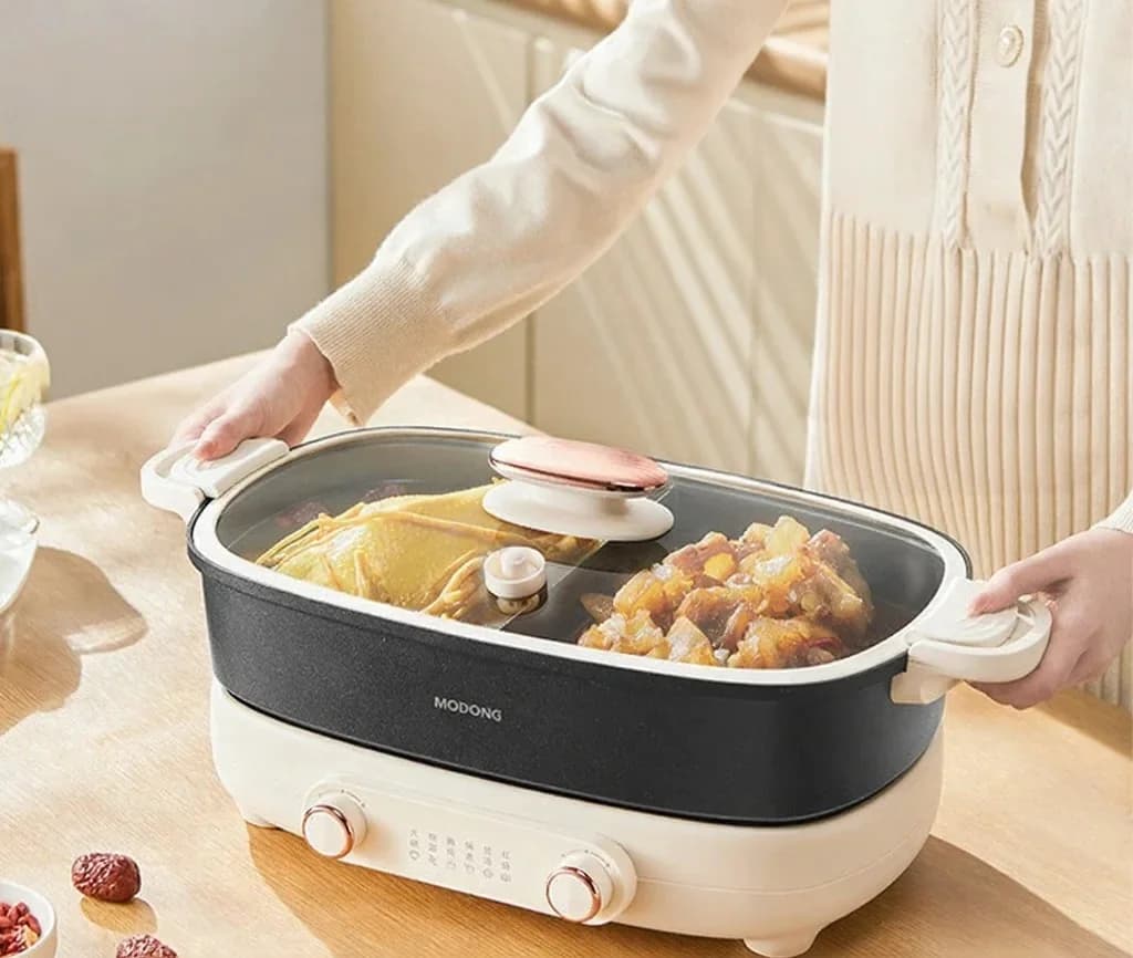 Oală electrică divizată 7L cu control independent al temperaturii pe două zone