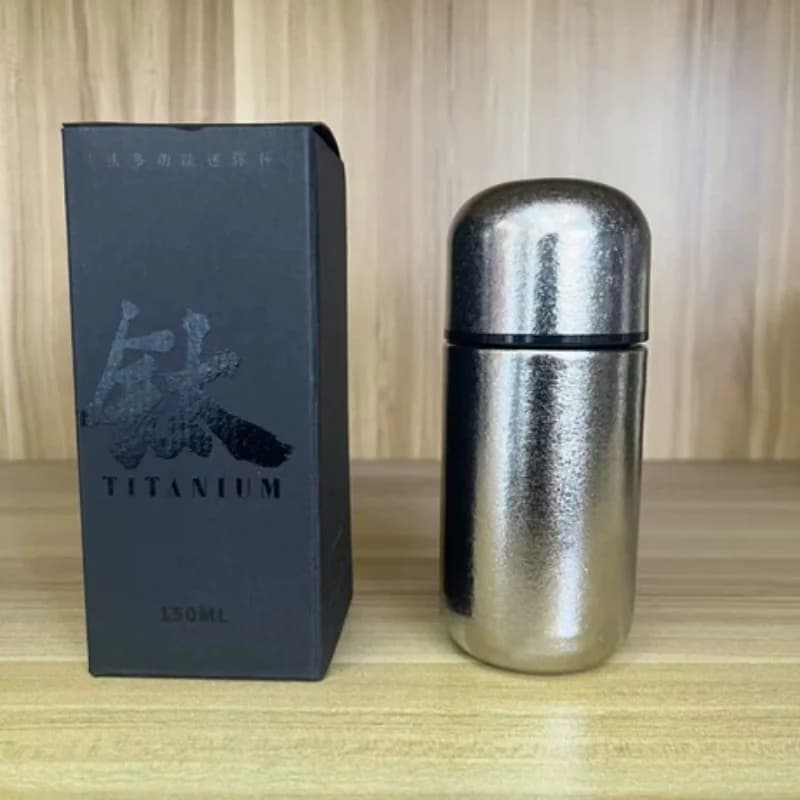 Flacon de buzunar din titan pur 150ml